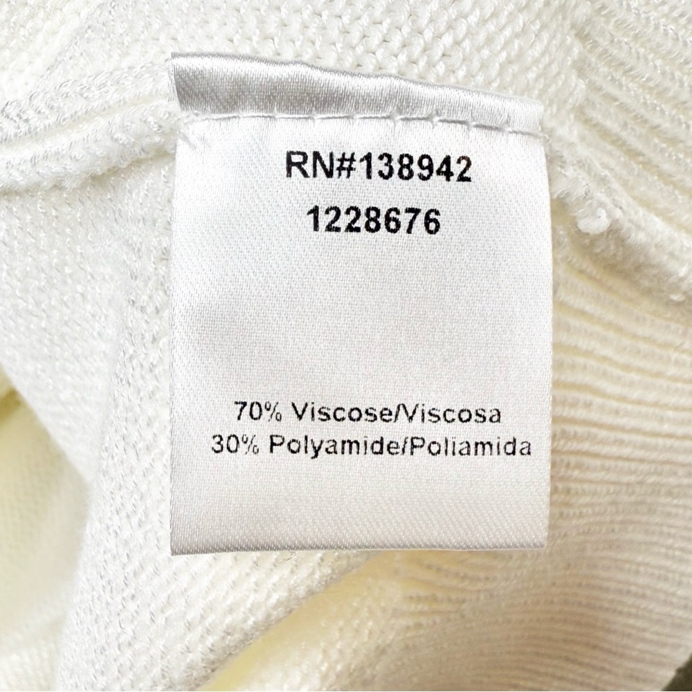 NEW On Twelfth White 3D Cherry Women’s Crew Balloon Sleeve Sweater Sz S - Picture 7 of 11